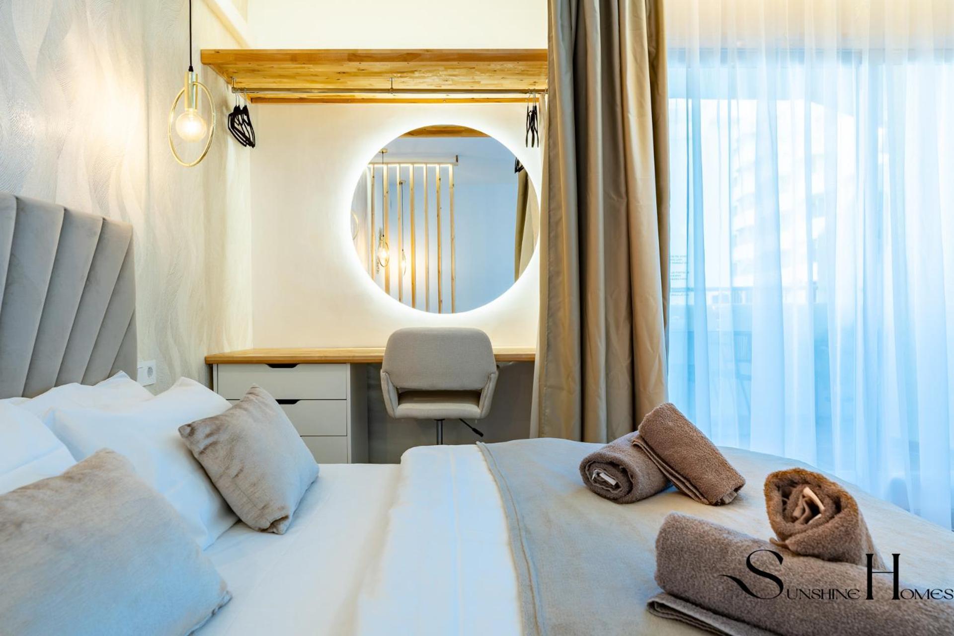 Seaview Beachfront Studio With Aqua Park & Balcony Benalmadena Exterior photo